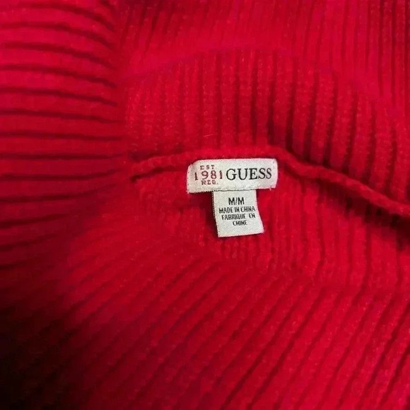 Guess women's red size med turtleneck sweater with zip on the collar - Picture 3 of 8